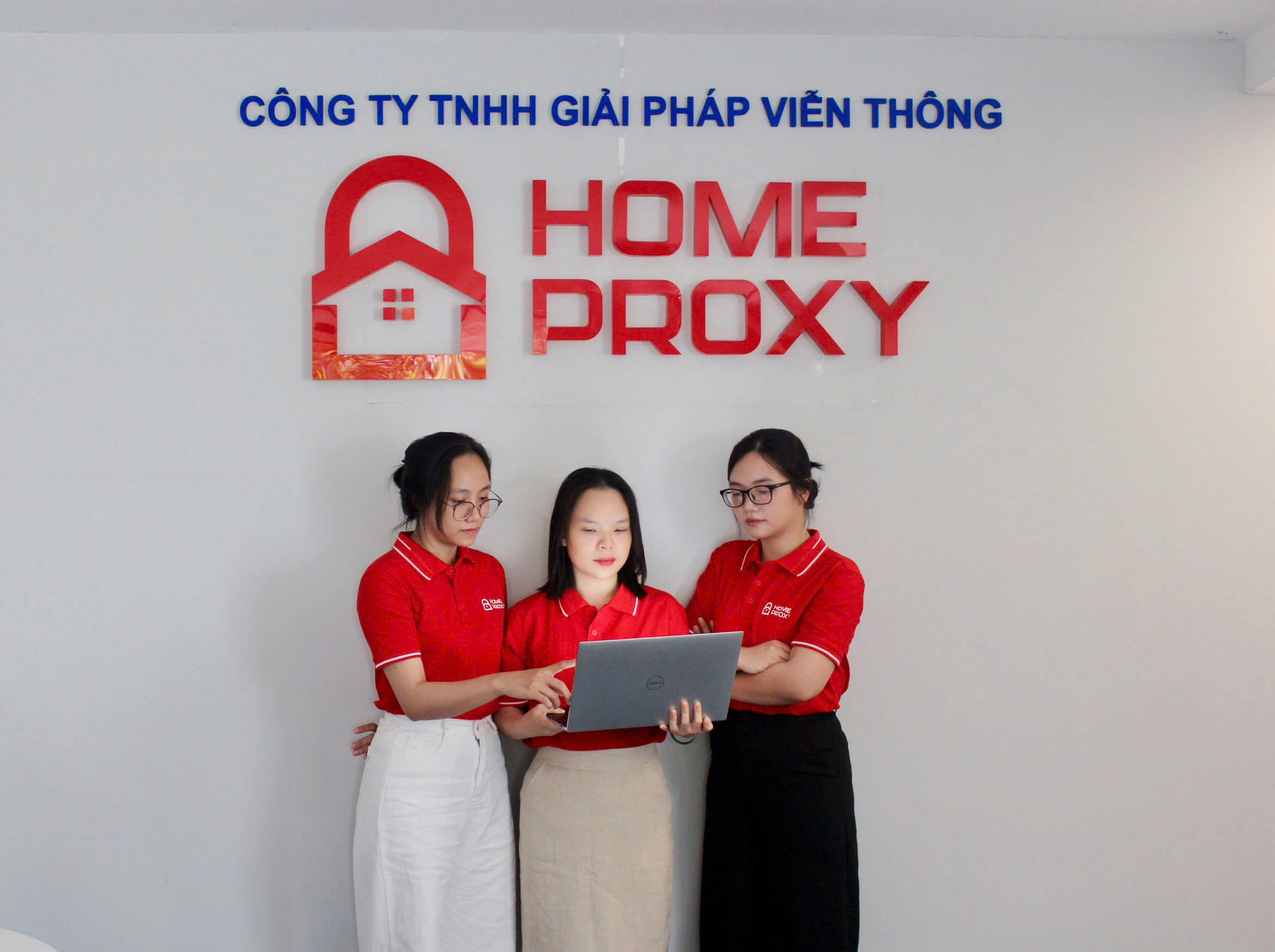 HomeProxy Office Workspace